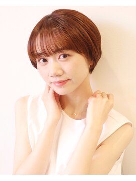 アイ(I.) 【 Ｉ. 】30代からの襟足すっきり前下がりショートボブ　川口