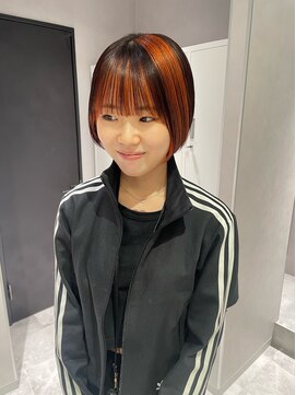 リアン バイ キートス(Lien by kiitos) ショートに合うブリーチを使ったデザインカラー/オレンジカラー