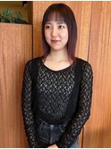 オン眉がかわいいミディアムボブ