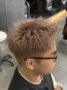 バース バイ ハピネス(BIRTH by happiness) ハイトーン/スパイキーショート/ホワイトミルクティー