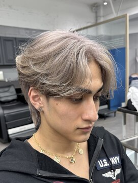 ゼストプール(ZEST POOL) センターパートニュアンスヘア