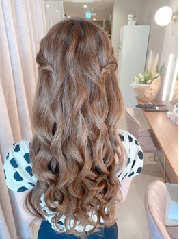 SALON#CO:TTON【サロンコットン】の写真/【当日予約OK/ヘアセット￥1000～】メイクスペースも完備の可愛い店内で何気ない日常を特別な日に＊