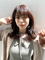 サンプラス(san+)&nbsp;【マユコ】外ハネミディアムレイヤーボブ小顔くびれベージュ