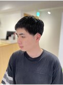 マッシュ短髪ツーブロックセンター分けアップバング短髪メンズ