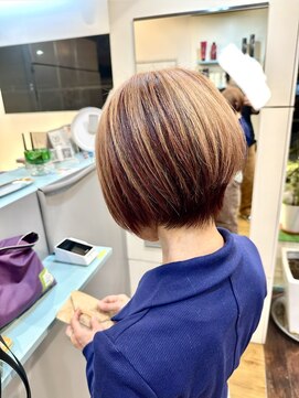 ヘアーアンドシューズ タイプエービー(HAIR&SHOES Type AB) ショートボブ