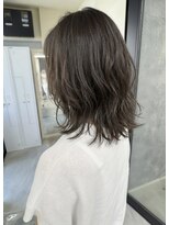 バッカ 横浜桜木町店(BACCA)&nbsp;大人可愛い外ハネミディ×グレージュ