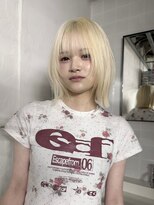 パーク(PAAQ)&nbsp;抜きっぱなしブリーチ/ホワイトブロンド/レイヤーハッシュボブ