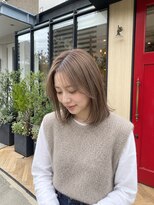 リリア(LILIA.)&nbsp;レイヤーカット　ミディアムレイヤー