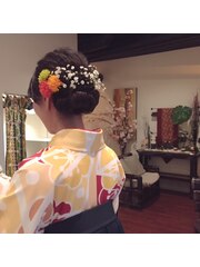 シニオンヘアアレンジ