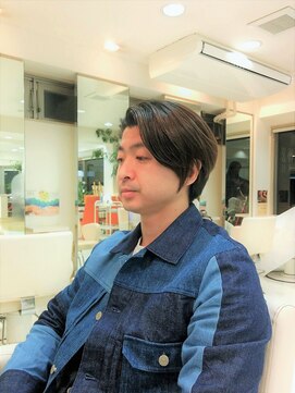 ブリランテ(brillante) サイドがすっきりの刈り上げナチュラルスタイル