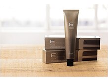 できるだけダメージを軽減したい。そんなお悩みの為にmerciはオーガニックカラーでカラーリング致します。