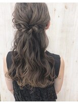 ビファインべクス(Befine becs) 【Befine京都】結婚式や二次会。サイド編み込みハーフアップ★