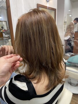 バズ ビー(BUZZ Bee) 【BUZZbee】くびれスタイルハイトーン