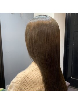 ホーミィ(homie) 20代・30代・40代-面長解消ストレートヘア