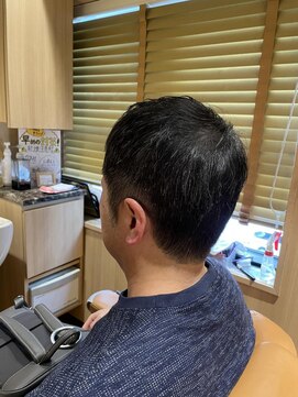 ヘアーモードキクチ 日本橋三越前店 スタイリッシュビジネスヘア