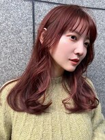 ホフ 大阪心斎橋店(F.O.F)&nbsp;ベージュインナーカラーショートボブレイヤーミディアム前髪