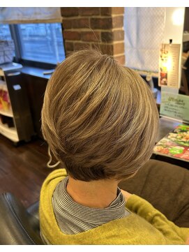 ネイトル(naitre) 仁　ふんわりボブ