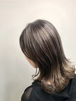 アンダーカバー UNDERCOVERの写真/《カット＋カラー＋2stepウルティアトリートメント7800円》技術に妥協はせず、通いやすい価格設定が人気!