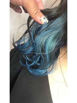 モードケイズ 阿倍野店(MODE K’s) ブルー系インナーカラー