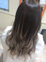 ニーナ ビューティーサロン(NINA Beauty Salon) #プルエクステ#プラチナヘア#グラデーションカラー