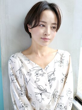 バース(BIRTH) 天神【BIRTH】 センターパート前髪なしショートボブ 3