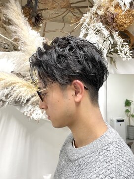 エスアイ(S.i) スパイラルパーマ［五条駅/京都駅/七条駅/四条駅/烏丸駅］