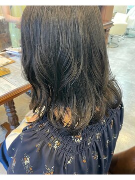 ハグヴィアン(HUG BIEN) 秋に向けたアッシュカラー