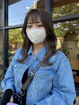 ヘアデザイン ソラ(Sola) 暗髪グレージュ+ハイトーンベージュインナーカラー