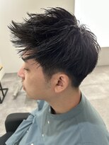 ヒュイル バイ ニアウ(Hwyl by Niau)&nbsp;メンズマッシュショートツーブロックニュアンスパーマ眉毛パーマ