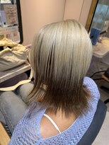 ネオリーブエクラ 上野御徒町店(Neolive eclat)&nbsp;ホワイト/ベージュ