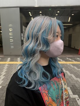 ヴァイス 新宿店(VAICE) デザインカラー×顔周りウルフカット