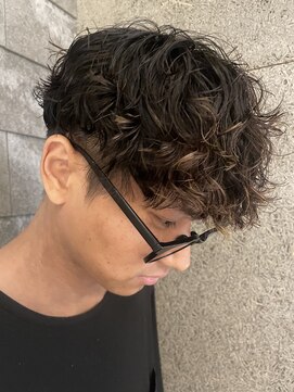 ニアウ 伊勢崎連取店(Niau) メンズマッシュツイストスパイラルパーマ