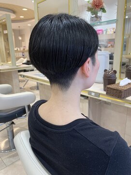 アッシュ 仙川店(Ash) 刈り上げショート刈り上げ女子アシメメンズライク30代40代50代