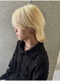 センターパートウルフメンズボブブリーチカラーニュアンスパーマ