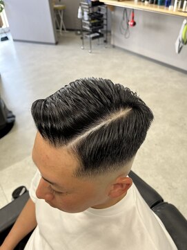 アケタ(AKETA) 七三フェードスタイル