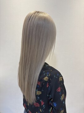 プリーク(preak) ホワイトミルクティーベージュ