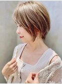 20代30代大人可愛い小顔ボブ前下がりショートハイライト