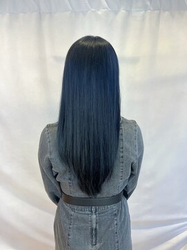 サラ ビューティ サイト 春日(SARA Beauty sight) ブルーシルバー/寒色系カラー/ブリーチカラー/10代/20代