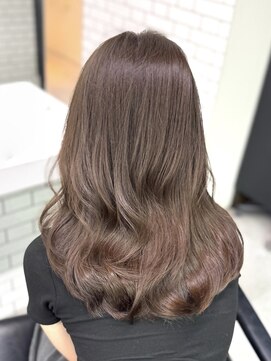 ジーナ 梅田(Zina) ミディアム艶カラー