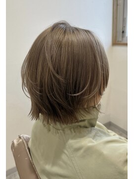 ランガリ ヘアアンドスパ(Rangali Hair&Spa) グレージュカラー /  レイヤーボブ