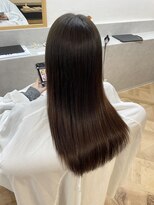 インビテーション(invitation) ロングヘアの透明感ベージュ