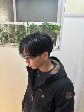 ロマンヤカタ ファース(ROMAN YAKATA fars) 毛流れニュアンスセンターパート 上窪 1/8