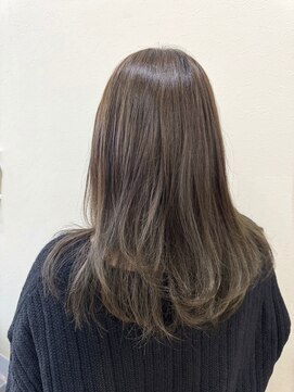 ヘアメイクヒール レイヤー×オリーブグレージュ*
