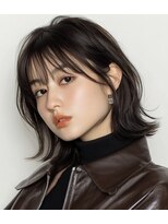 アンドカオマワリカットファム(Fann.)&nbsp;顔まわりレイヤー×外ハネミディ｜韓国風くびれヘア