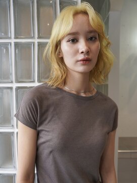 ノエマ イチノミヤ(NOEMA ICHINOMIYA) イエローカラー×レイヤーボブ