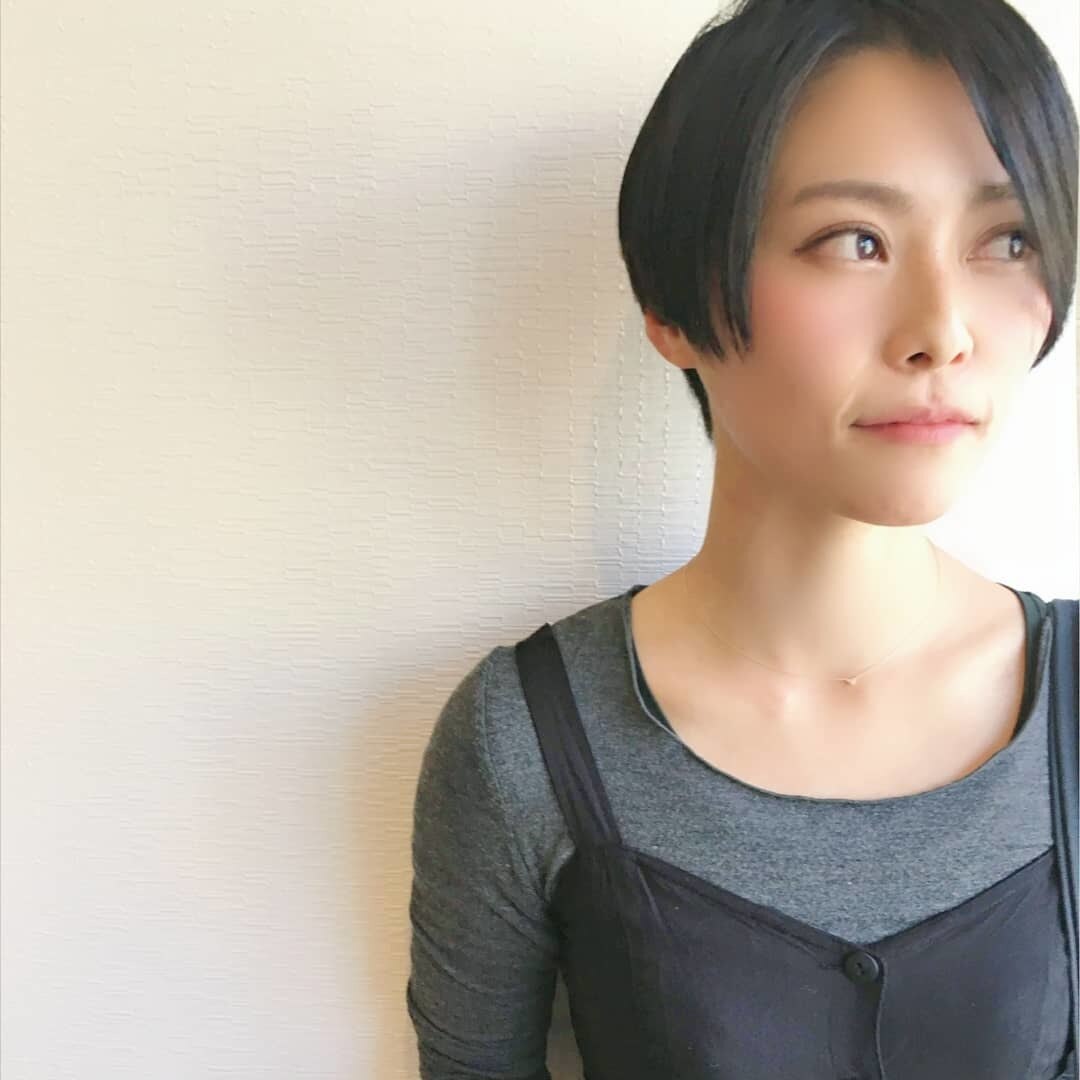 アシンメトリーショートボブ：L103913704｜サンゴ(SANGO)のヘア