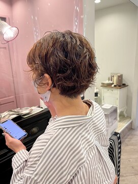 アンヘアー(UNHAIR by shiomiH) ショートパーマ