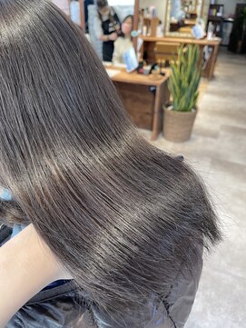 ルララドゥ ベージュカラー