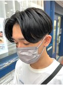 センターパートニュアンスパーマツーブロックメンズマッシュ