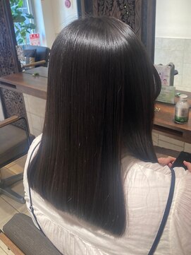 ヘアリゾート粋 ティガ 池袋店(tiga) ストレート/艶髪ロング